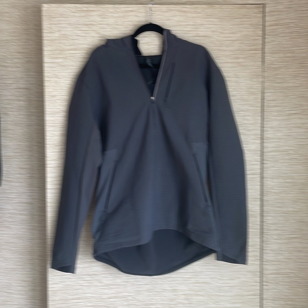 Lululemon Water Repellent Anorak. - Picture 4 of 4